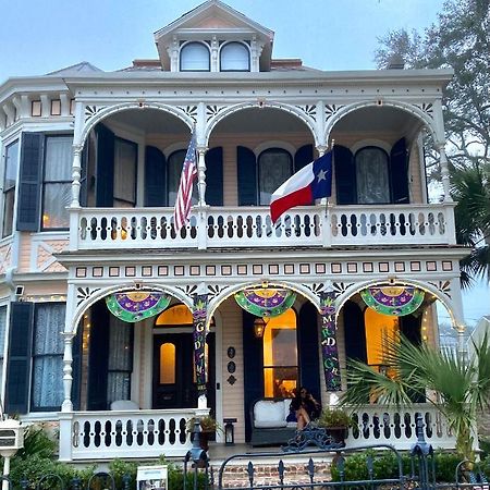 Coppersmith Inn Bed And Breakfast Галвестън Екстериор снимка