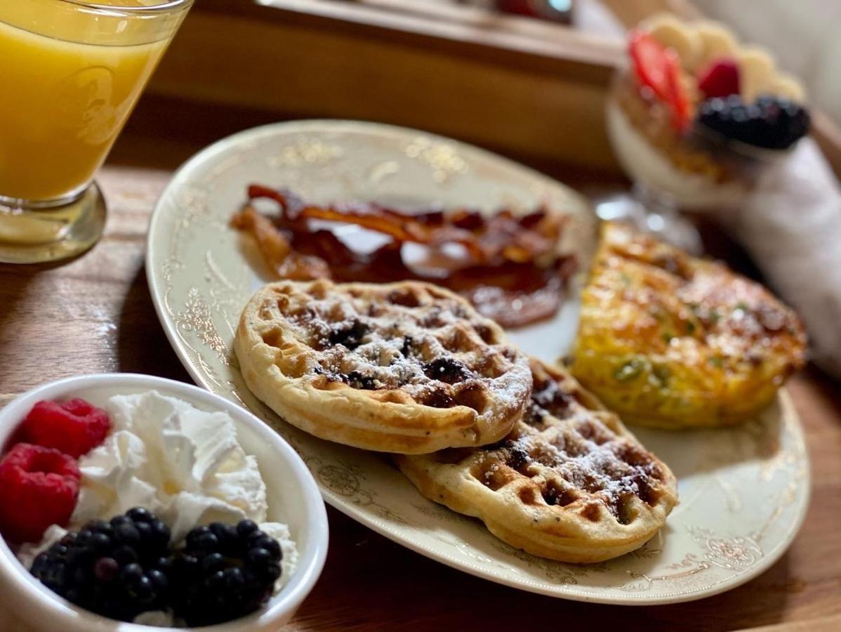 Coppersmith Inn Bed And Breakfast Галвестън Екстериор снимка