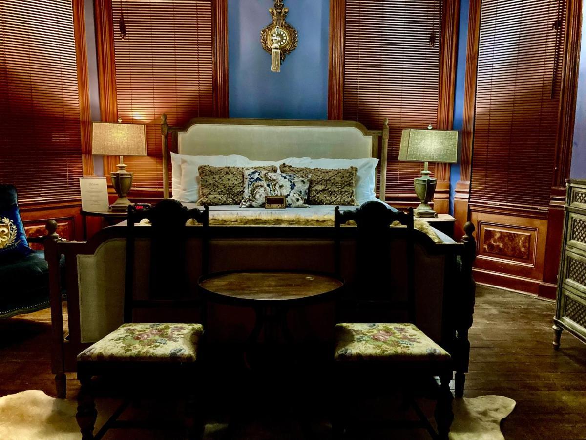 Coppersmith Inn Bed And Breakfast Галвестън Екстериор снимка