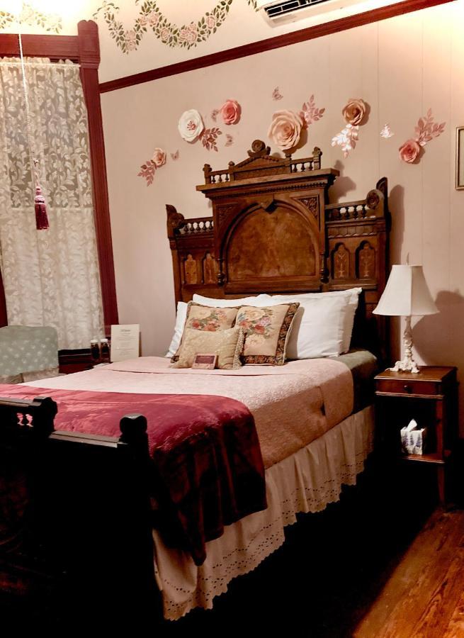 Coppersmith Inn Bed And Breakfast Галвестън Екстериор снимка