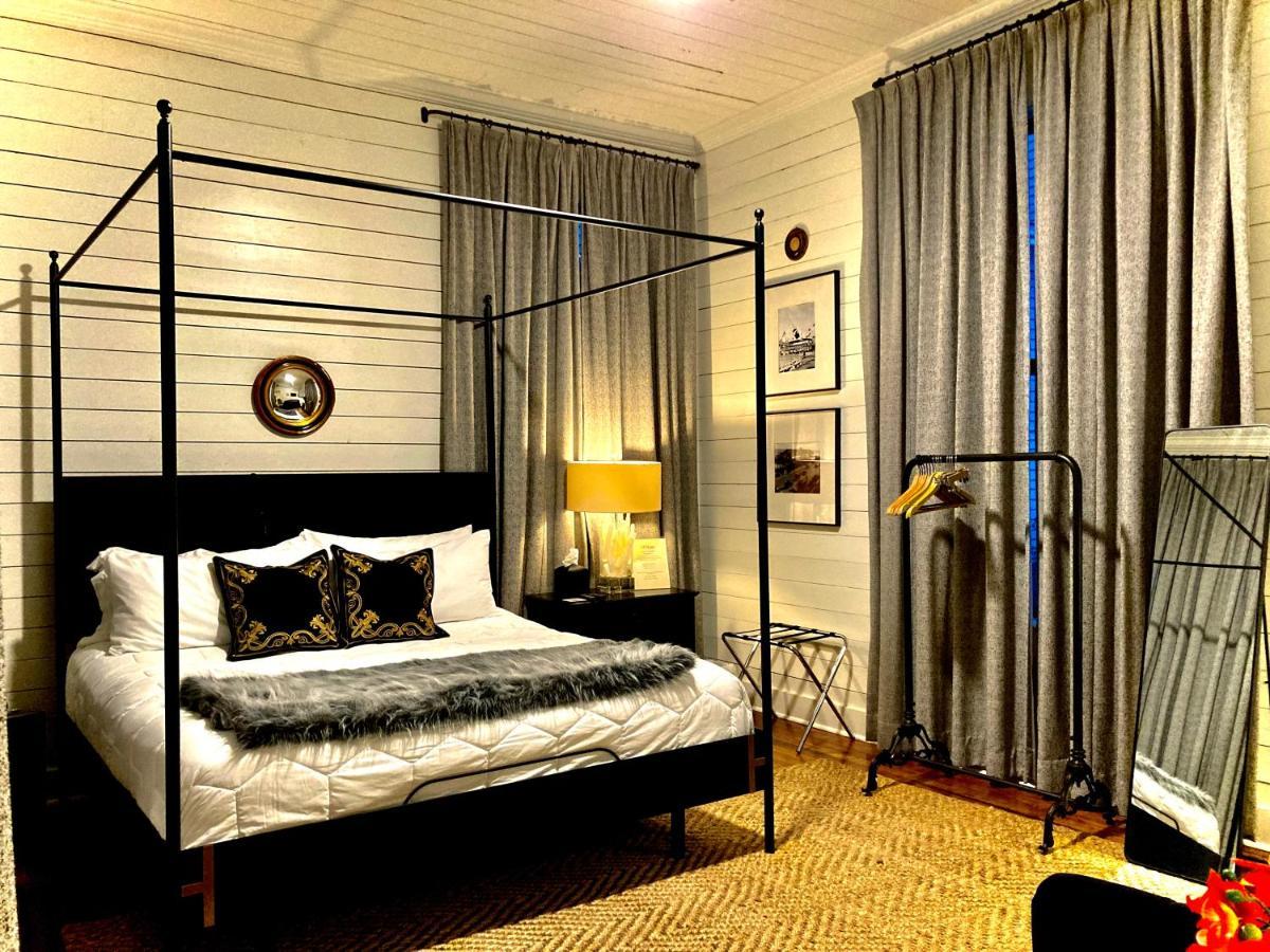 Coppersmith Inn Bed And Breakfast Галвестън Екстериор снимка