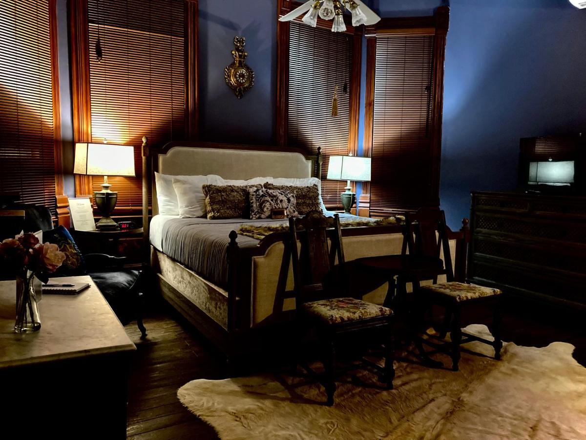 Coppersmith Inn Bed And Breakfast Галвестън Екстериор снимка
