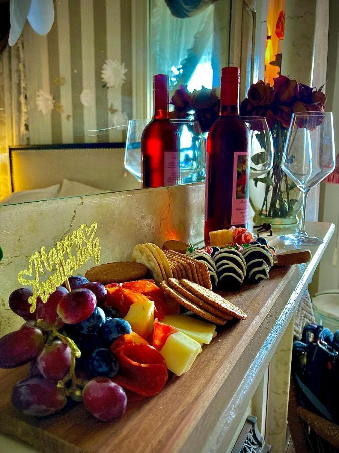Coppersmith Inn Bed And Breakfast Галвестън Екстериор снимка