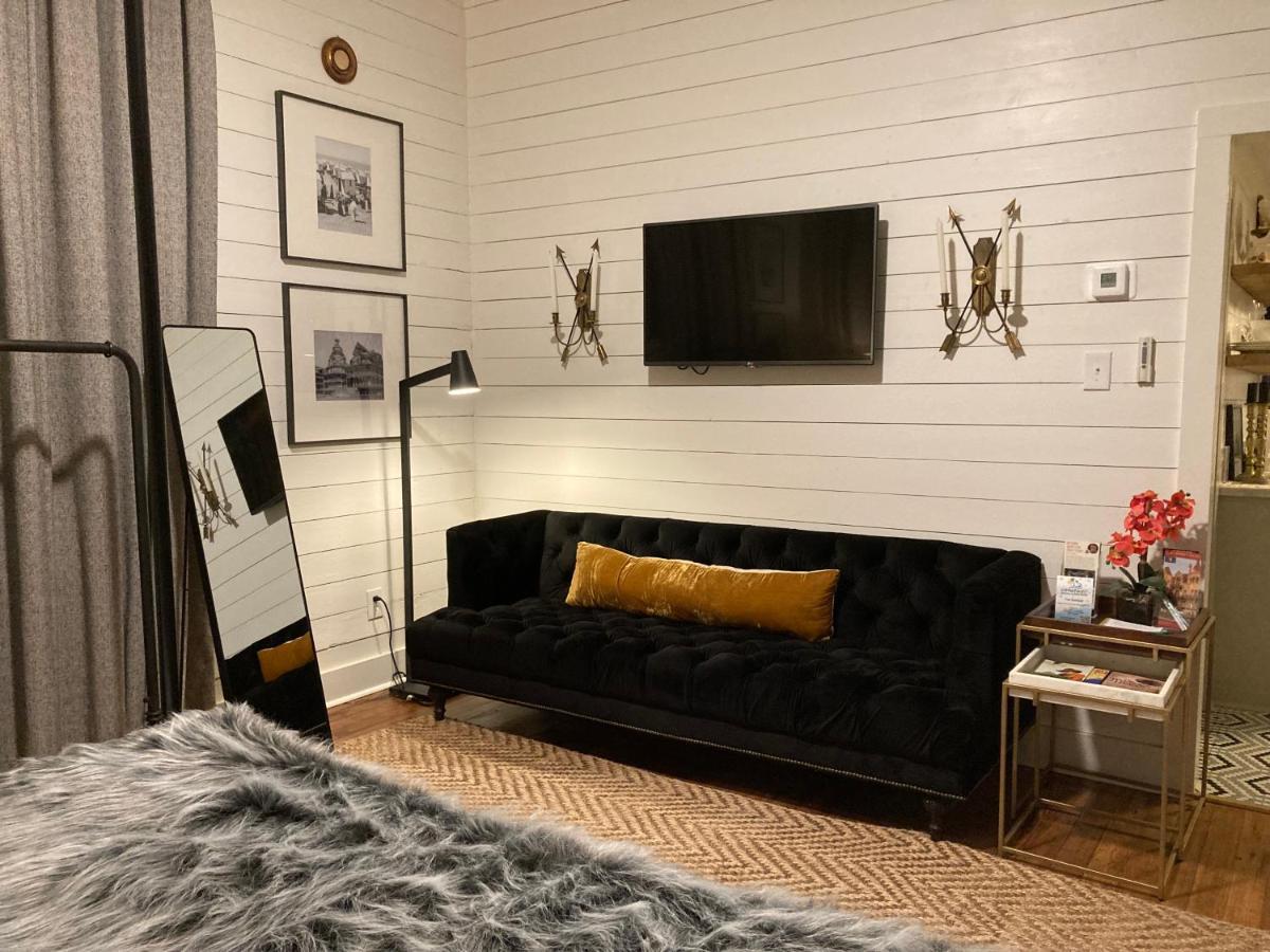 Coppersmith Inn Bed And Breakfast Галвестън Екстериор снимка